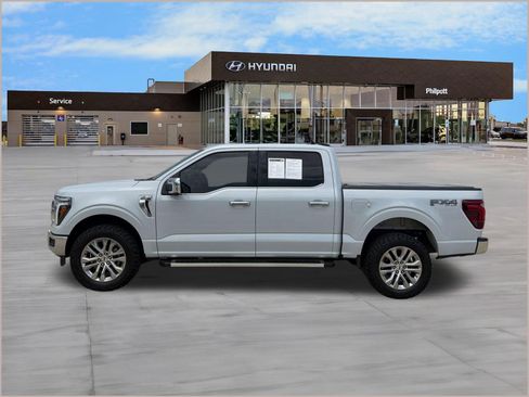 Used 2025 Ford F150 Lariat w/ Equipment Group 501A Mid AWD/4WD image 2
