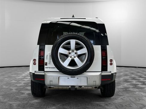Used 2025 Land Rover Defender 110 S image 4