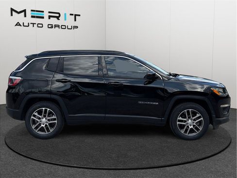 Used 2020 Jeep Compass Latitude w/ Popular Equipment Group FWD image 10