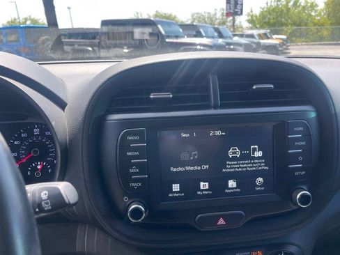 Used 2021 Kia Soul GT-Line FWD image 9