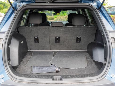 Used 2025 Chevrolet Equinox LT FWD image 15