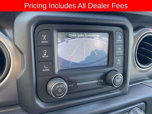 Used 2019 Jeep Wrangler Sport AWD/4WD image 30