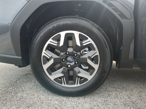 New 2025 Subaru Forester Premium image 32