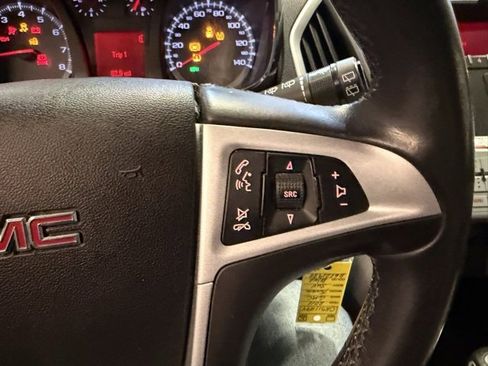 Used 2011 GMC Terrain SLT image 23