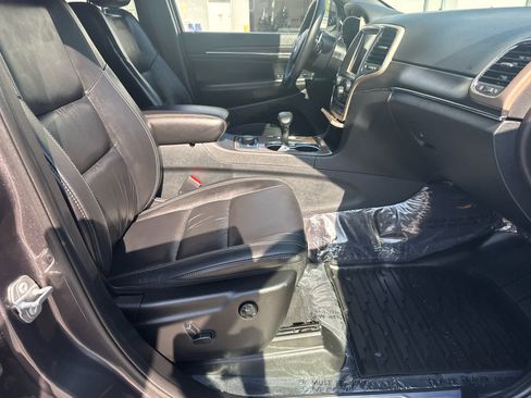 Used 2015 Jeep Grand Cherokee Limited AWD/4WD image 12