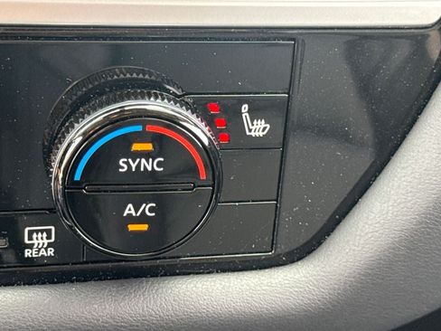 Used 2025 Nissan Pathfinder SL w/ Cargo Package FWD image 22