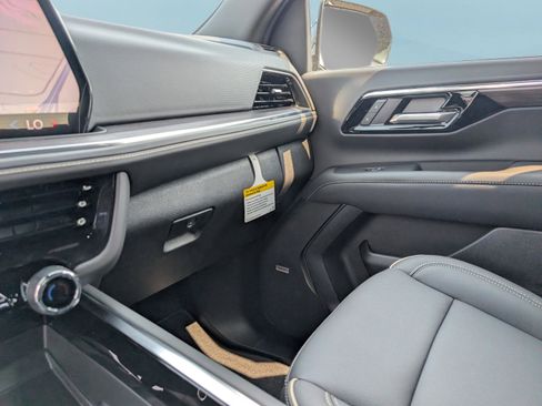 New 2026 Chevrolet Tahoe Premier w/ Sun And Tow Package RWD image 31