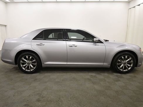 Used 2014 Chrysler 300 S image 9