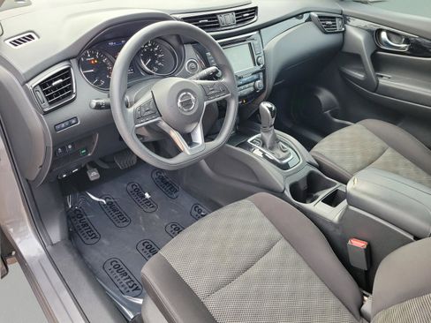 Used 2019 Nissan Rogue Sport SV image 22