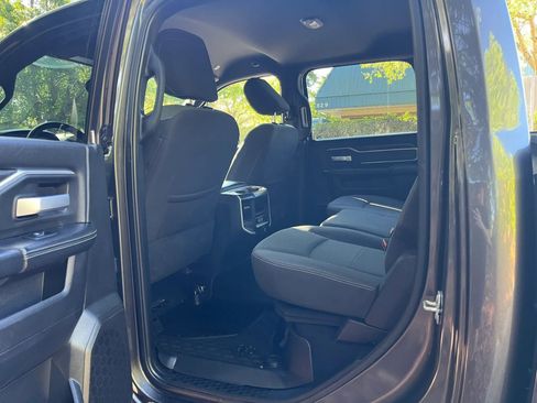 Used 2022 RAM 2500 Big Horn w/ Level C Equiment Group AWD/4WD image 21