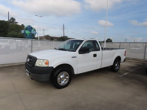 Used 2006 Ford F150 XL RWD image 2