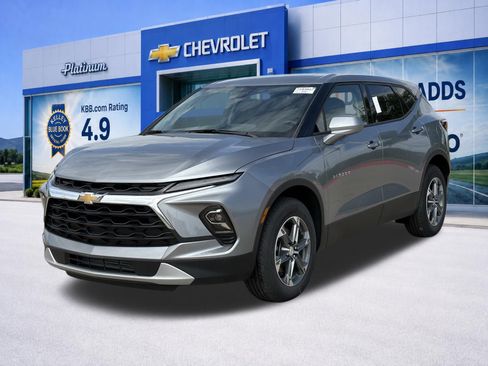 Used 2025 Chevrolet Blazer LT AWD/4WD image 3