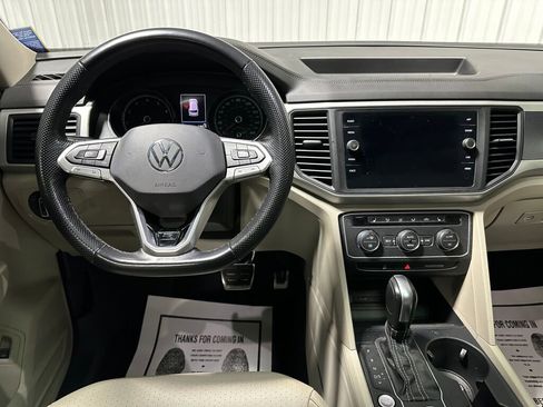 Used 2021 Volkswagen Atlas SE w/ Panoramic Sunroof Package image 8