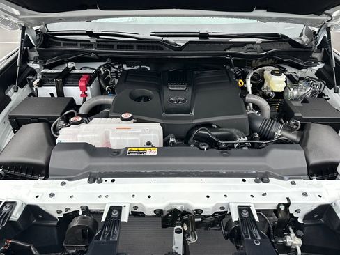Certified 2025 Toyota Tundra Limited image 29