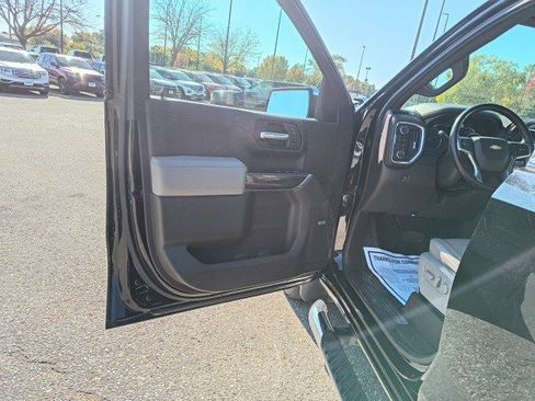 Used 2019 Chevrolet Silverado 1500 LTZ w/ LTZ Premium Package image 11