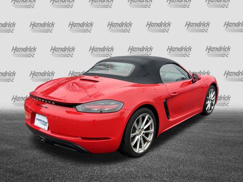 Used 2019 Porsche 718 Boxster image 10