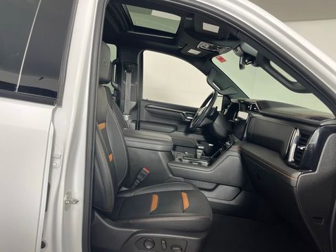 Used 2023 GMC Sierra 1500 AT4 w/ AT4 Preferred Package image 31