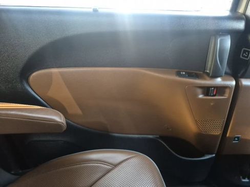 Used 2020 Chrysler Pacifica Limited w/ Advanced Safetytec Group image 24