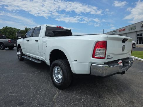 Used 2024 RAM 3500 Big Horn AWD/4WD image 8