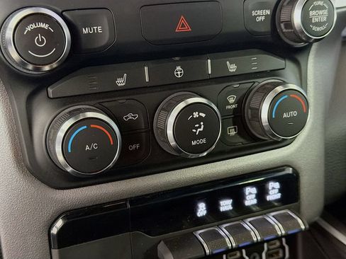 Used 2023 RAM 1500 Big Horn AWD/4WD image 16