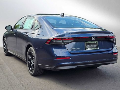 New 2025 Honda Accord SE image 5