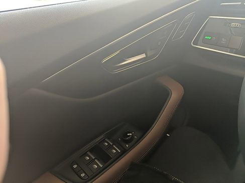 Used 2022 Audi Q8 Premium Plus w/ Premium Plus Package image 30