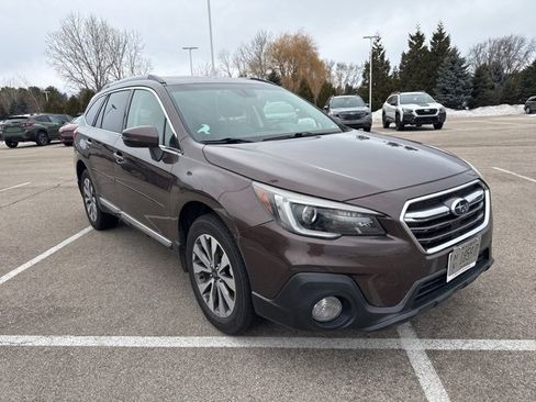 Used 2019 Subaru Outback 3.6R Touring image 18