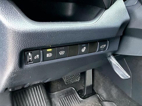 Certified 2023 Toyota RAV4 XLE image 32