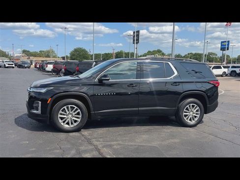 Certified 2023 Chevrolet Traverse LT w/ LPO, Floor Liner Package FWD image 5