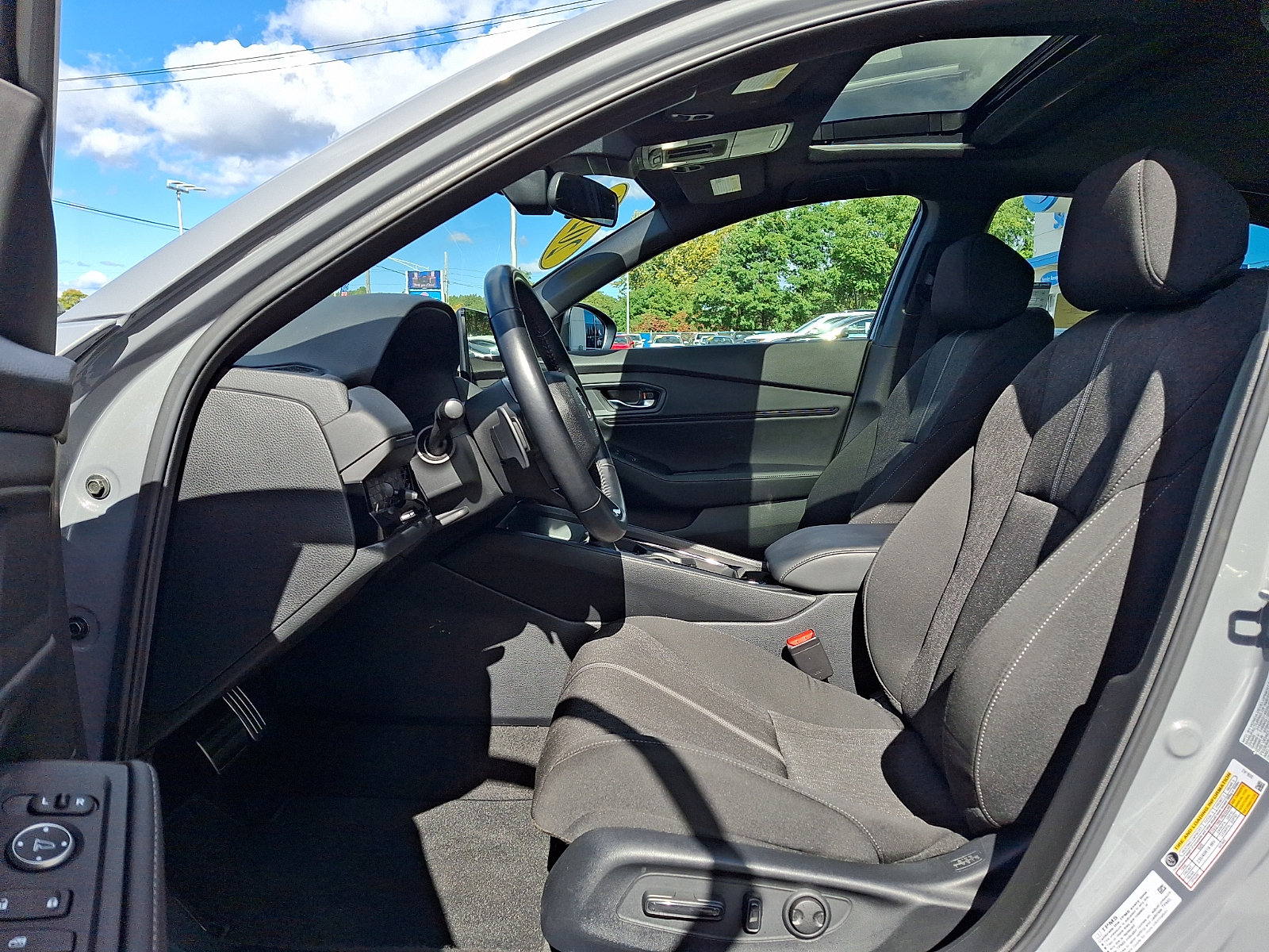Used 2025 Honda Accord Sport image 14