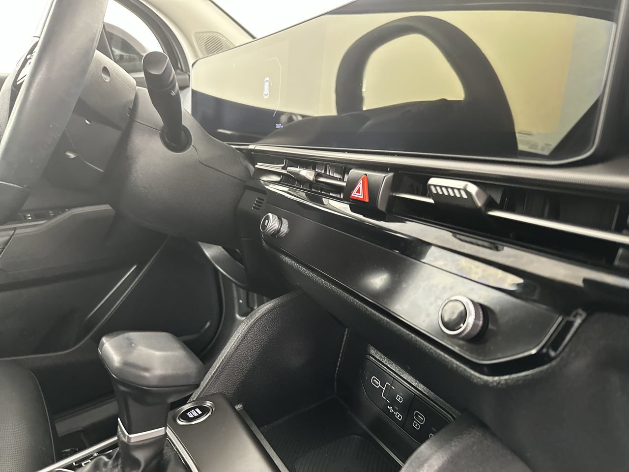 Certified 2026 Kia Sportage SX FWD image 15