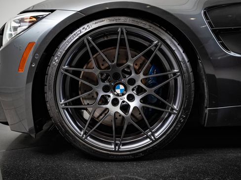 Used 2018 BMW M3 RWD image 13