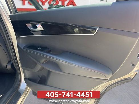Used 2019 Kia Sorento FWD V6 image 20
