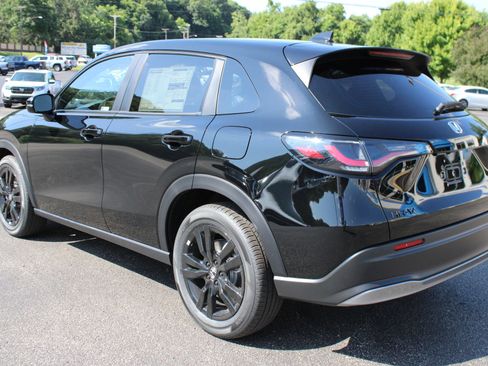 New 2027 Honda HR-V Sport image 9
