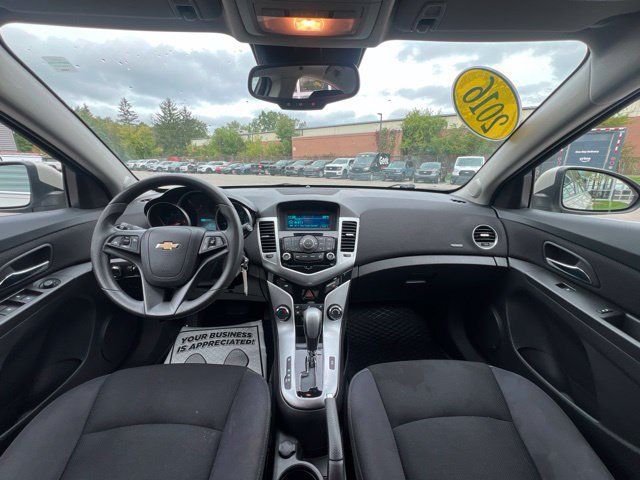 Used 2016 Chevrolet Cruze LT FWD image 16