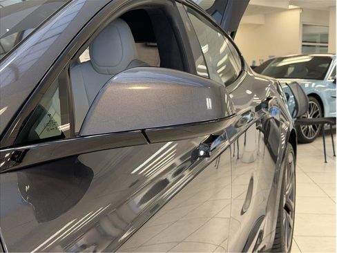 Used 2021 Tesla Model S Plaid image 28
