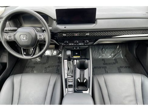 Certified 2025 Honda Accord EX-L image 15