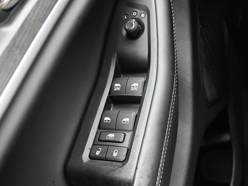 New 2025 Jeep Grand Cherokee L Limited w/ Black Appearance Package image 25