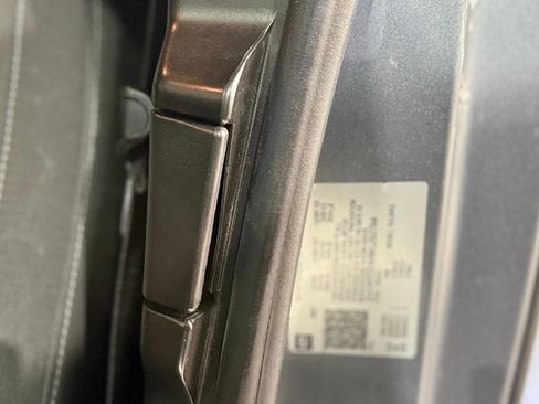 Used 2021 Chevrolet Colorado LT w/ Safety Package image 19