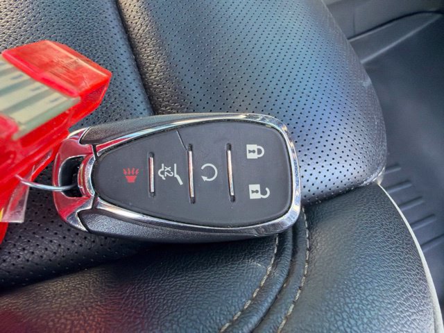 Used 2023 Chevrolet Traverse Premier FWD image 43