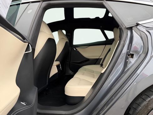 Used 2020 Tesla Model S Performance image 21