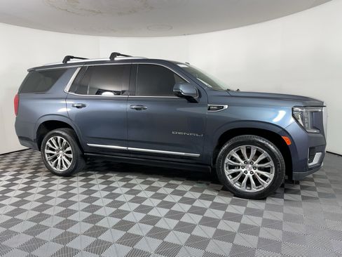 Used 2021 GMC Yukon Denali w/ Denali Premium Package image 6