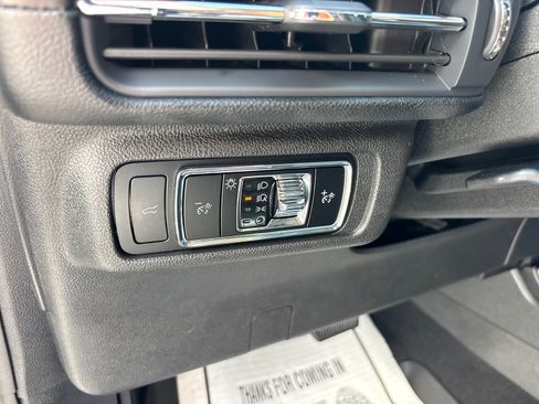 Certified 2024 Lincoln Corsair AWD image 14