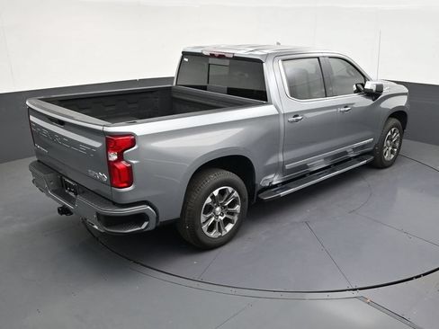Used 2024 Chevrolet Silverado 1500 High Country RWD image 16