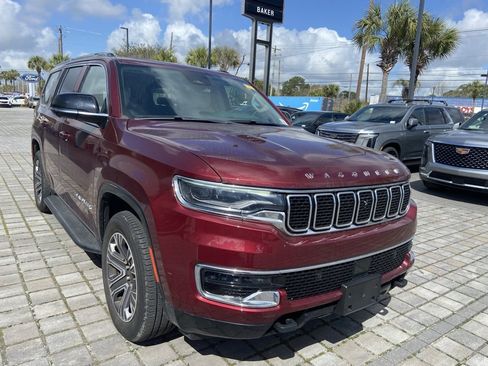 Used 2024 Jeep Wagoneer 4WD w/ Premium Group I image 4