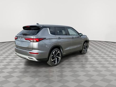 Used 2023 Mitsubishi Outlander SE AWD/4WD image 9