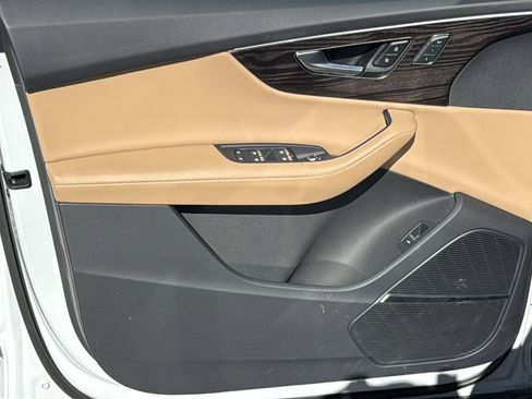 Used 2023 Audi Q7 2.0T Premium Plus image 12