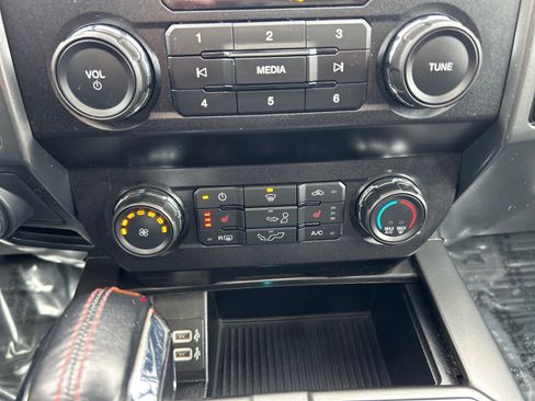 Certified 2019 Ford F150 XLT w/ Equipment Group 302A Luxury image 29