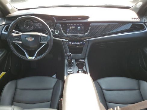 Used 2024 Cadillac XT6 Premium Luxury w/ LPO, Floor Liner Package AWD/4WD image 33