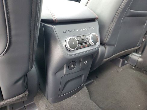 New 2026 Ford Explorer ST-Line image 32